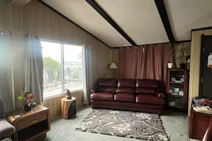 6125 Chimney Dr, Sun Valley, NV 89433 - Photo 9