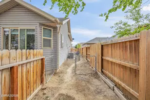210 Heather Ln, Fernley, NV 89408 - Photo 37