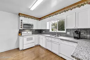 6 Gay Cir, Carson City, NV 89703 - Photo 21