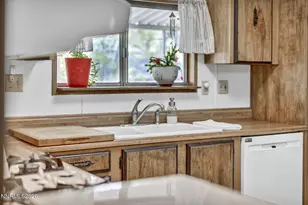 917 Loyola St, Carson City, NV 89705 - Photo 27