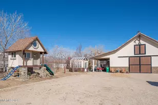 6090 Rock Creek Ct, Reno, NV 89511 - Photo 5