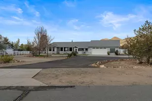 1316 Kim Pl, Minden, NV 89423 - Photo 3