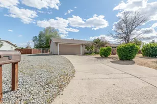 70 W Sky Ranch Blvd, Sparks, NV 89441 - Photo 3