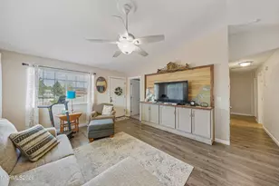 6370 Mono Ct, Sun Valley, NV 89433 - Photo 3