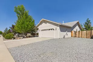 2274 Soar Dr, Sparks, NV 89441 - Photo 3