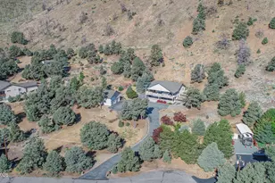 1530 Moss Cir, Gardnerville, NV 89410 - Photo 3
