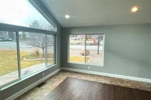 2205 Stowe Dr, Reno, NV 89511 - Photo 9