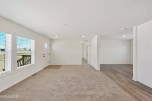 5684 Juniper St, Silver Springs, NV 89429 - Photo 9