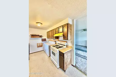 1178 Gold Creek Avenue, Battle Mountain, NV 89820 - Photo 11