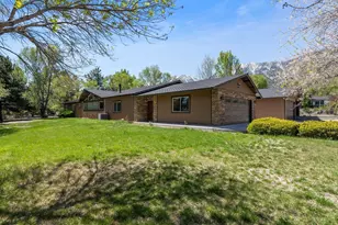 232 Beverly Way, Gardnerville, NV 89460 - Photo 5
