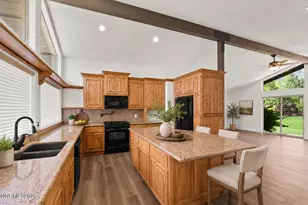 232 Beverly Way, Gardnerville, NV 89460 - Photo 3
