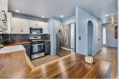 1347 Scarlet Oak Drive, Gardnerville, NV 89410 - Photo 15