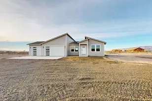 427 Yellow Brick Rd, Battle Mountain, NV 89820 - Photo 1