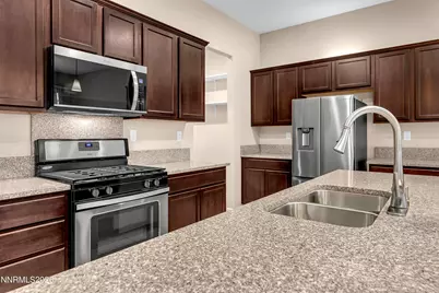 9670 Avitara Way, Reno, NV 89521 - Photo 13