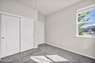 3535 Tourmaline Ct, Indian Hills, NV 89705 - Photo 15