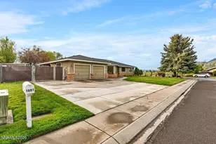 1607 Olua St, Minden, NV 89423 - Photo 3