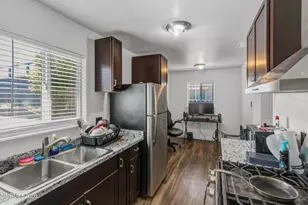 330 Broadway Blvd, Reno, NV 89502 - Photo 35