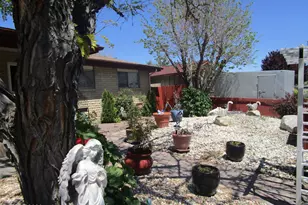 908 Ivy St, Carson City, NV 89703 - Photo 3