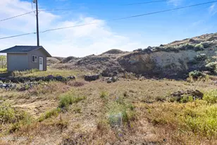 4711 W Leonesio Dr, Sun Valley, NV 89433 - Photo 27