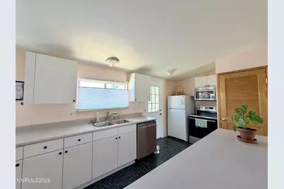 17820 Blackbird Drive, Reno, NV 89508 - Photo 9