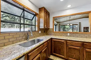139 Rosewood Cir, Stateline, NV 89449 - Photo 11