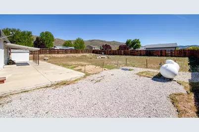 17080 Amethyst Drive, Reno, NV 89508 - Photo 27