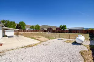 17080 Amethyst Dr, Reno, NV 89508 - Photo 27