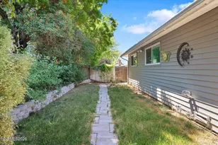 3264 Sandy St, Sparks, NV 89431 - Photo 31