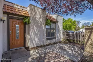 1001 Baywood Dr, Sparks, NV 89434 - Photo 3