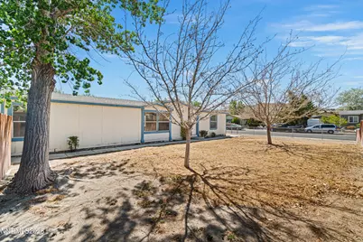 812 Scott Drive, Fernley, NV 89408 - Photo 5