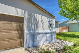 1492 Kathy Way, Gardnerville, NV 89460 - Photo 3