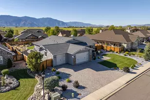 1016 Keystone Ct, Gardnerville, NV 89460 - Photo 9