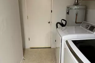 4390 Mira Loma Dr, Reno, NV 89502 - Photo 15