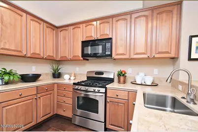 6602 Panther Creek Drive, Sparks, NV 89436 - Photo 15