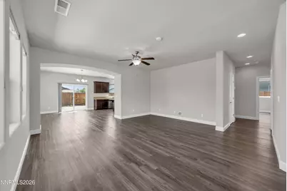 214 Red Oak Drive, Fernley, NV 89408 - Photo 5