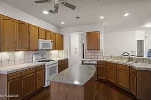 2209 Avella Dr, Sparks, NV 89434 - Photo 9