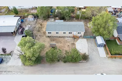 408 E Gepford Parkway, Sun Valley, NV 89433 - Photo 19