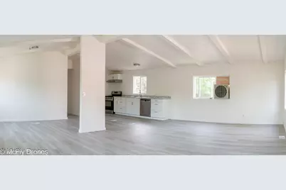 408 E Gepford Parkway, Sun Valley, NV 89433 - Photo 9