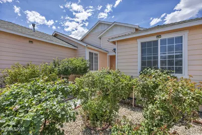 570 Sunrise Circle, Fernley, NV 89408 - Photo 5