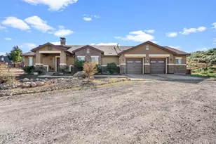 5764 Carl Dr Dr, Reno, NV 89511 - Photo 3