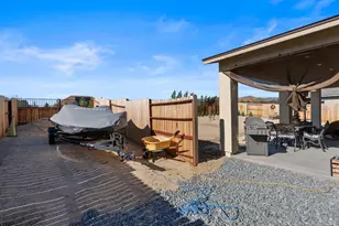 319 Grafton Dr, Sparks, NV 89441 - Photo 45