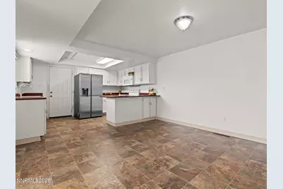 7598 Cumberland Cir Circle, Reno, NV 89511 - Photo 9