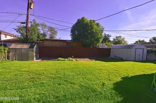 10 E J St, Sparks, NV 89431 - Photo 31