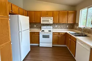 863 Blizzard Ct, Sun Valley, NV 89433 - Photo 3