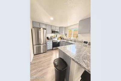 646 Carmel Way, Gardnerville, NV 89460 - Photo 3