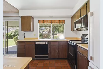 990 Ralph Court, Sparks, NV 89434 - Photo 5