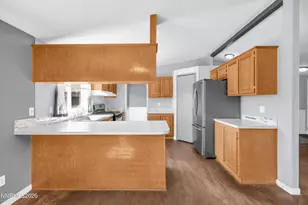 215 Britton Ln, Sun Valley, NV 89433 - Photo 17