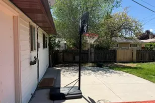 3225 Lucerne Way, Sparks, NV 89431 - Photo 13
