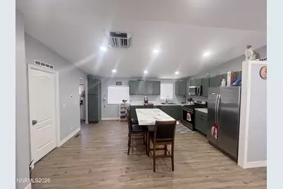 220 Parkland Way, Fernley, NV 89408 - Photo 9