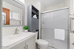2750 Gellert Dr, Reno, NV 89503 - Photo 19